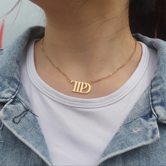 TTPD-inspired jewelry collection - Picture 2 of 4